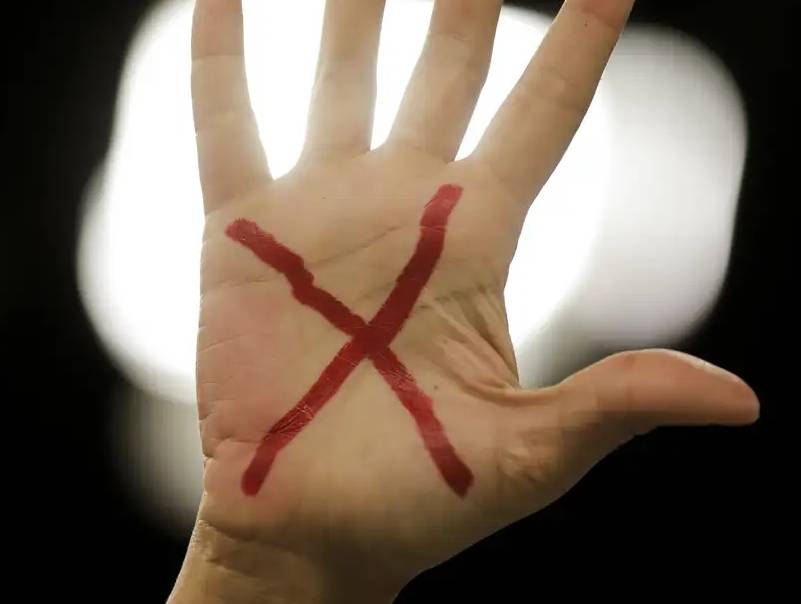 Em 2025, 70% das agressões contra mulheres ocorreram dentro de casa