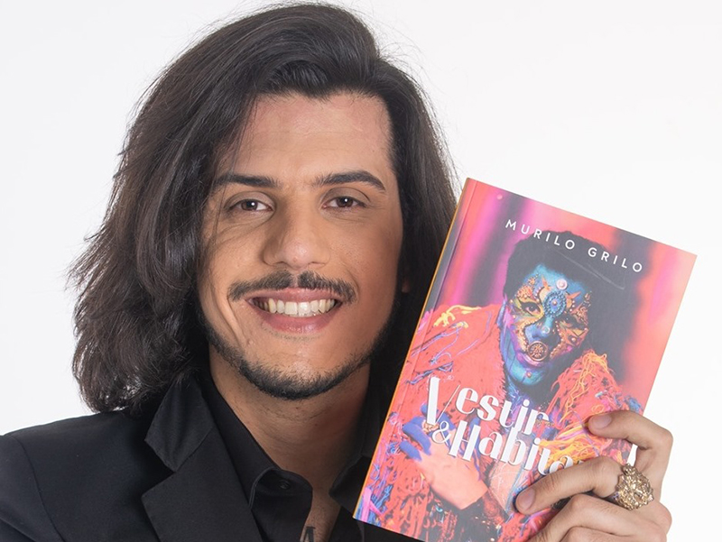 Paraguaçuense lança livro onde faz abordagem sobre a moda e a arquitetura