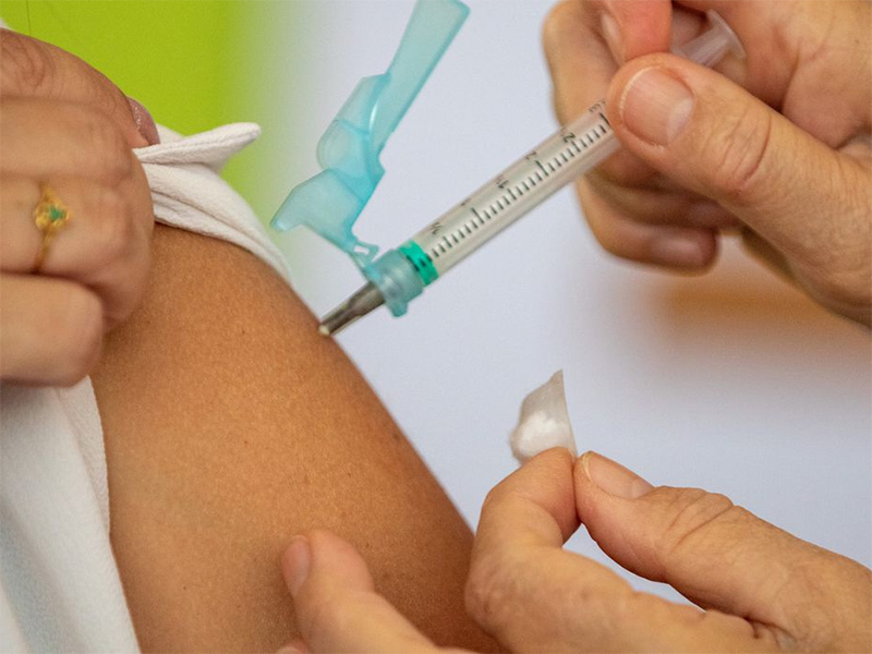 Crianças de 10 a 11 anos serão as primeiras a vacinar contra dengue
