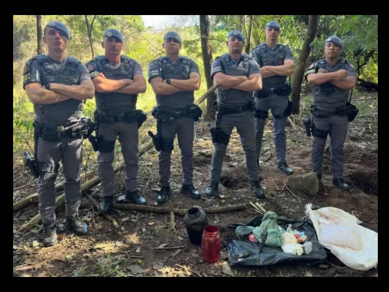Operação da Força Tática apreende arma de fogo, munições e drogas em Herculândia