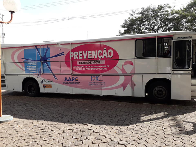 Outubro Rosa: Unidade Móvel de Prevenção realiza ação de saúde da mulher em Paraguaçu Paulista