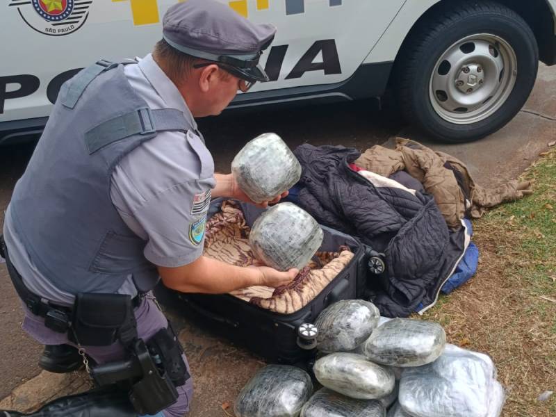 Polícia Rodoviária prende dois indivíduos por tráfico de drogas e furto em rodovia de Assis
