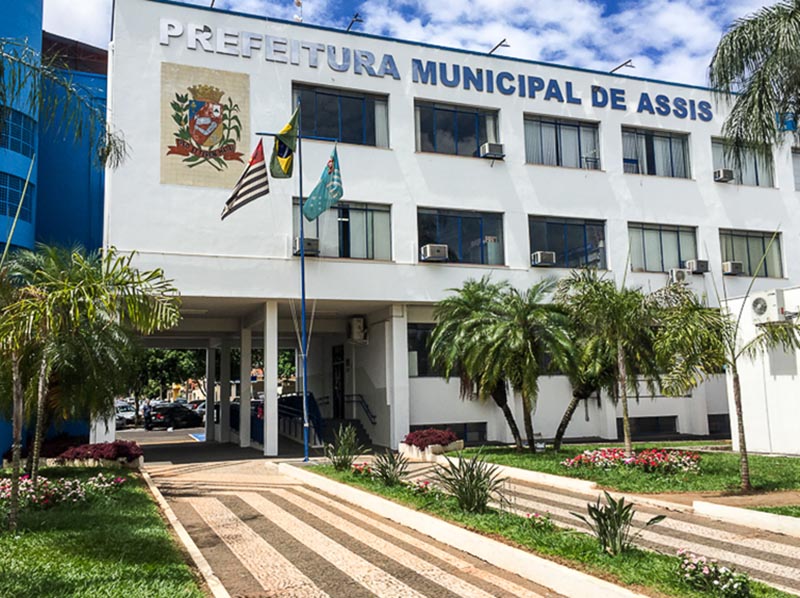 Prefeitura de Assis abre inscrições para vagas de estágio com bolsas; confira como participar