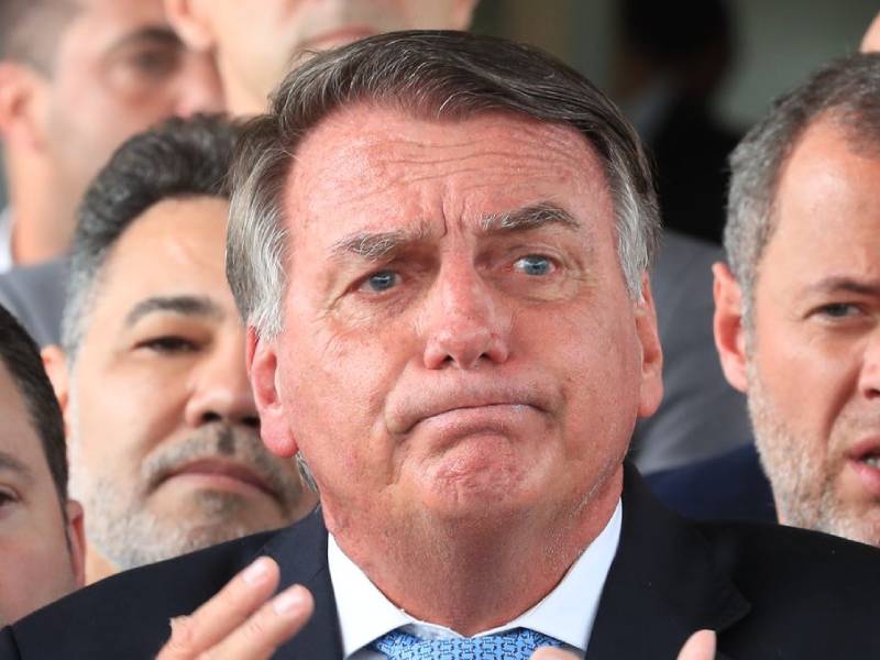 Por 4 a 1, STF condena Bolsonaro e mais sete