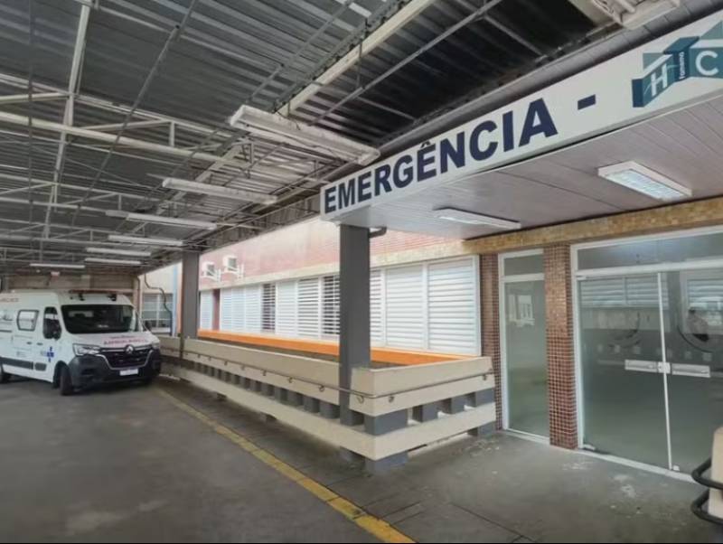 Trabalhador recebe choque elétrico em poste e é socorrido com queimaduras nas mãos em Marília