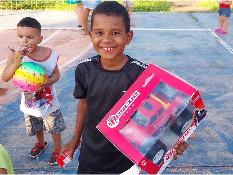 Campanha de Natal distribui mais de 500 brinquedos para crianças em Paraguaçu Paulista