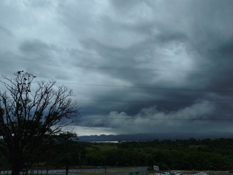 Com previsão de chuvas até quarta-feira, Energisa reforça orientações de segurança para a comunidade