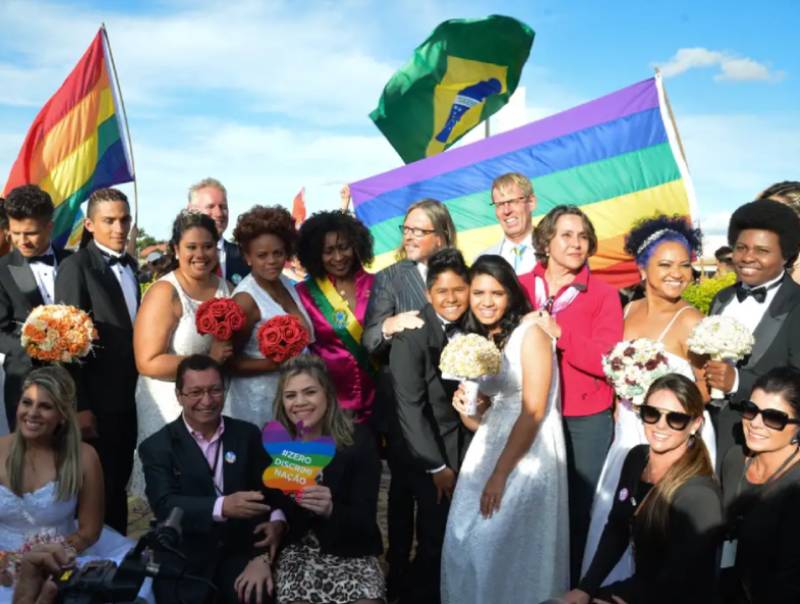 Casamento entre mulheres cresce 5,9% e é recorde em 2023, mostra IBGE