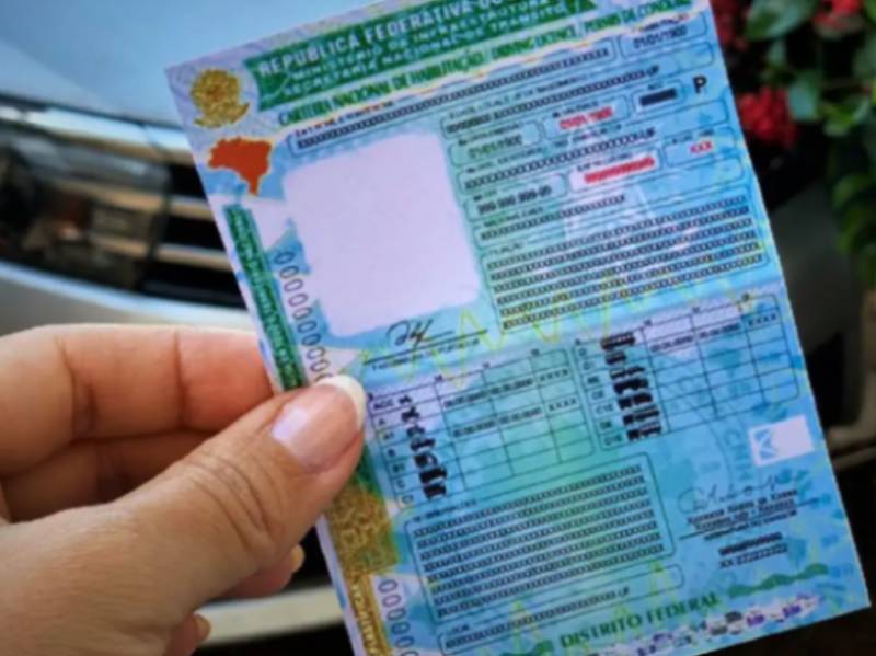 Contran aprova resolução que retira exigência de autoescola para CNH