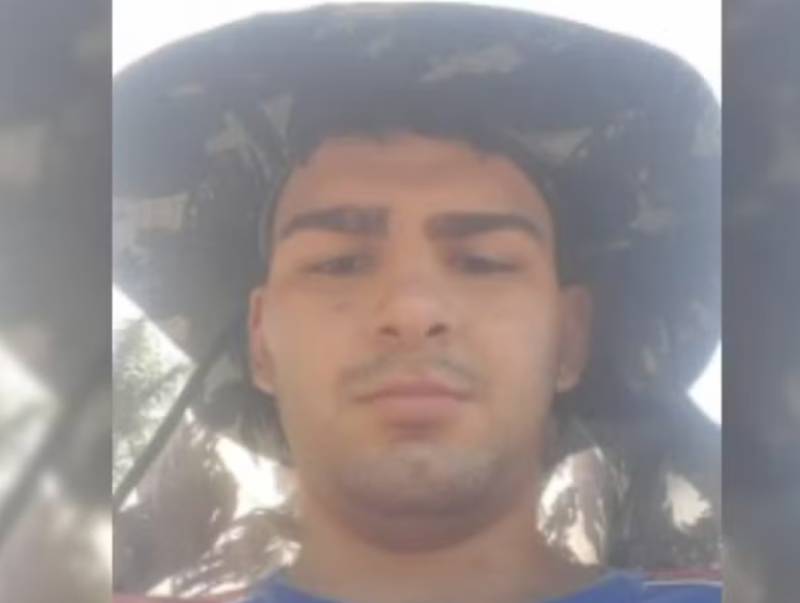 Jovem morre após bater moto em caminhão estacionado em avenida de Marília