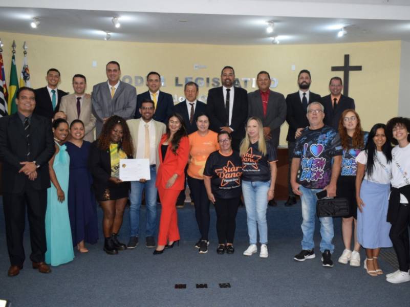 Câmara parabeniza a professora de dança Sônia Pérola