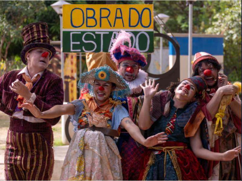 Cia Arte das Águas estreia espetáculo de rua inspirado no universo da música sertaneja raiz