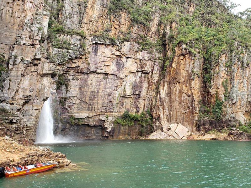 Duas pessoas morrem em novo acidente no Lago de Furnas