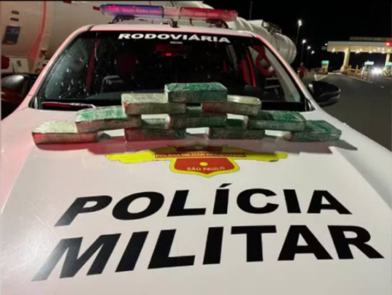Caminhoneiro é preso com 10 kg de pasta base cocaína em cabine de veículo em Rancharia