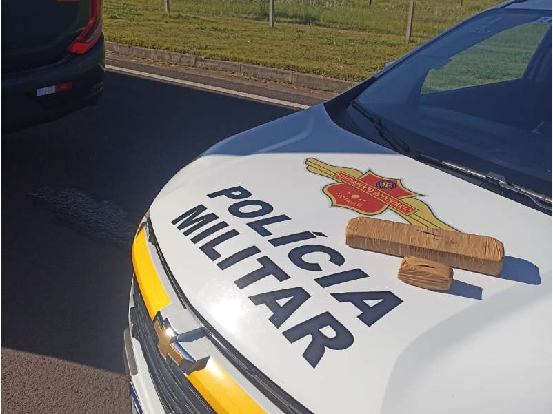 Tático Ostensivo Rodoviário prende traficante com droga em ônibus na cidade de Marília