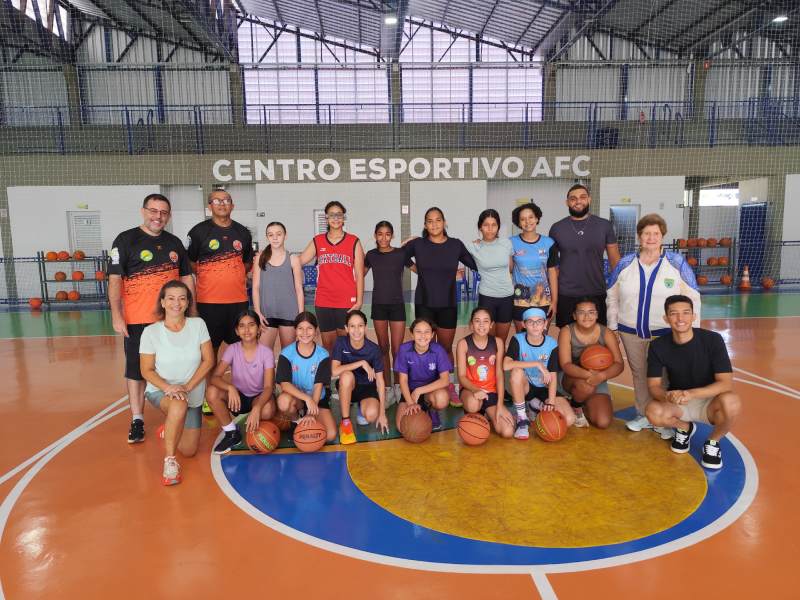Associação de Basquete Paraguaçu promove Torneio Rainha das Cestas em comemoração ao Dia da Mulher