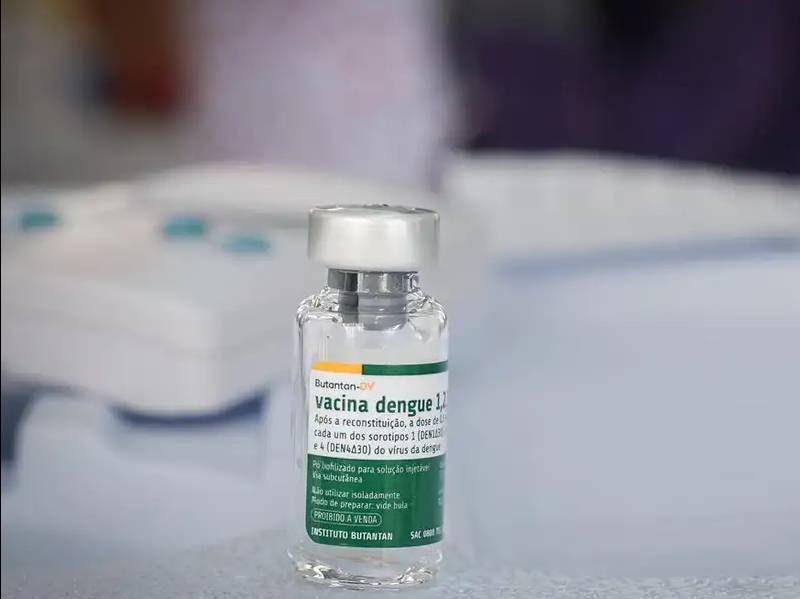 Butantan antecipa entrega de 1,3 mi de vacinas contra dengue ao SUS