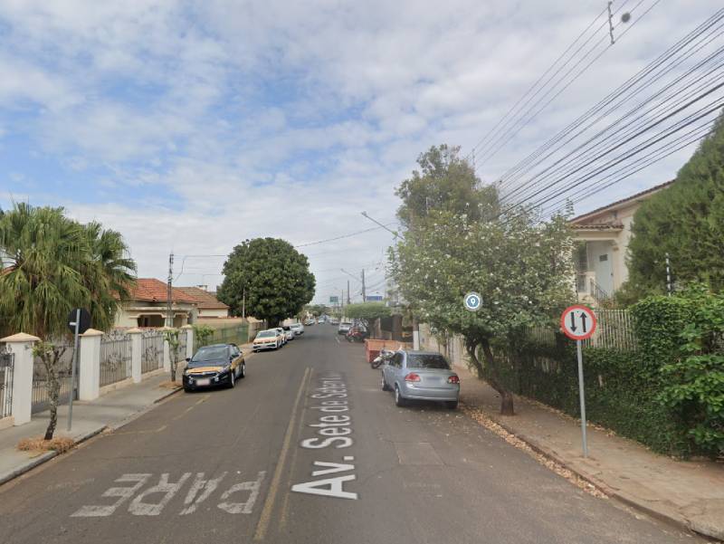 Trecho da Rua 7 de Setembro, no centro de Paraguaçu Paulista, passa a ser de mão única