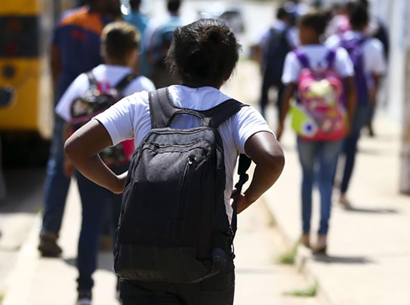 Censo Escolar: mais de 650 mil crianças saíram da escola em três anos