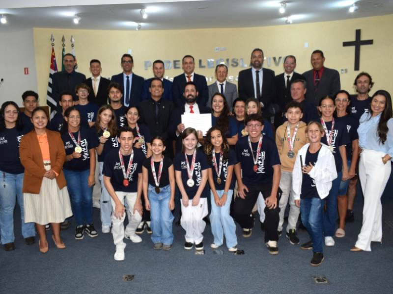 Associação Paraguaçuense de Taekwondo recebe Moção de Congratulações na Câmara Municipal