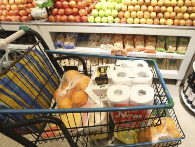 Preços de alimentos caem e prévia da inflação de junho fica em 0,26%