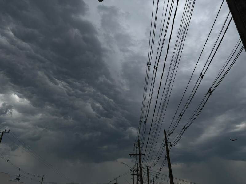 NetClima registra média de mil raios por hora na região de Paraguaçu Paulista