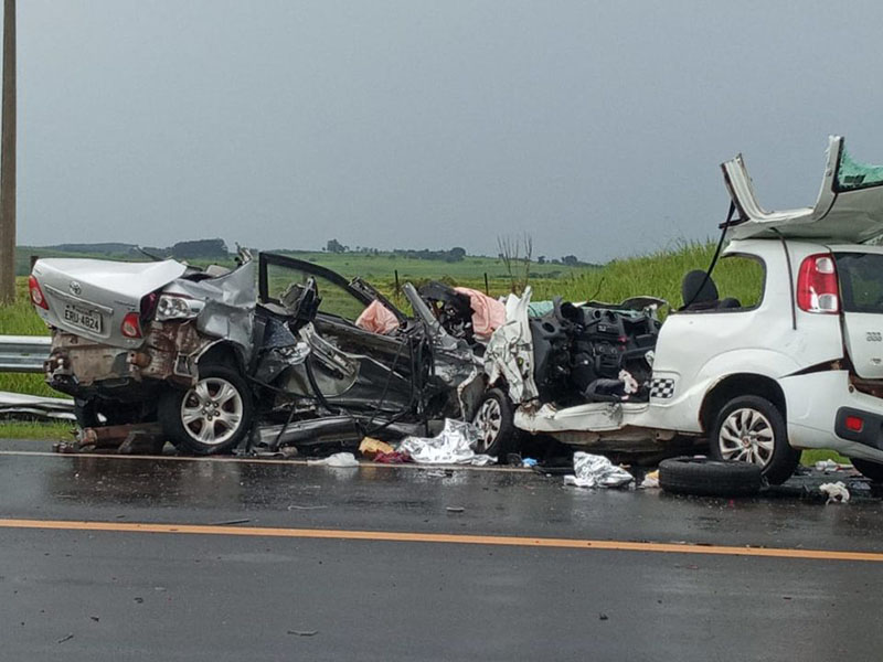 Paraguaçuense de 38 anos morre em grave acidente entre Marília e Assis