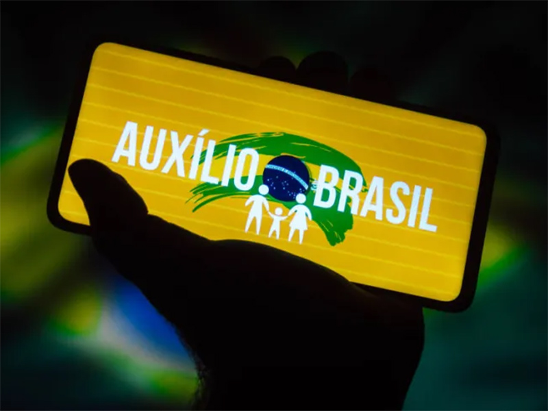 Caixa inicia pagamento do Auxílio Brasil