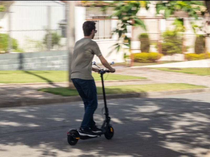 Paraguaçu Paulista debate regras e fiscalização para bicicletas elétricas e patinetes