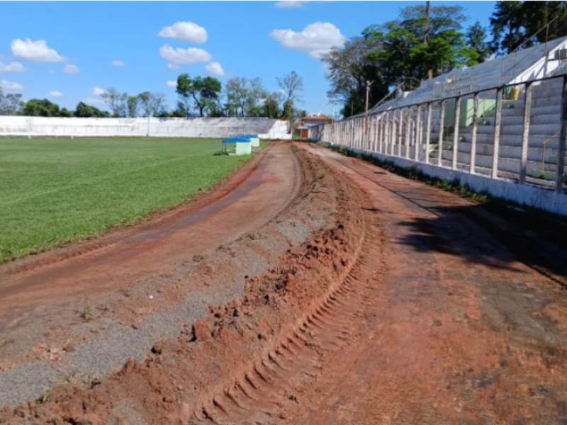 Prefeitura revitaliza pista de atletismo do Estádio e promete retomada da modalidade em Paraguaçu