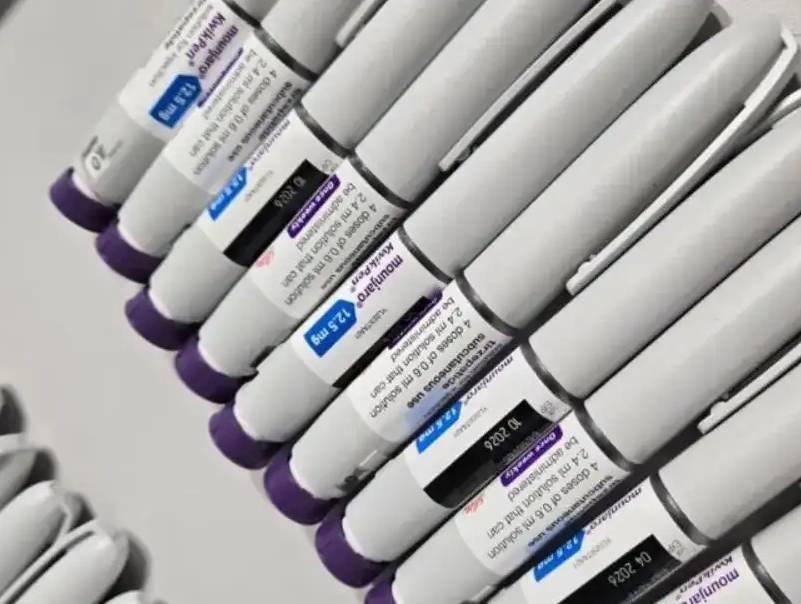 Canetas emagrecedoras: entenda quando o uso pode fazer mal à saúde