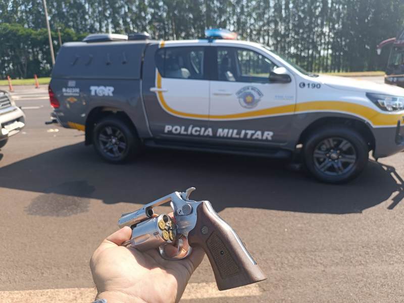 Paraguaio é flagrado com revólver e munições e detido por porte ilegal de arma de fogo