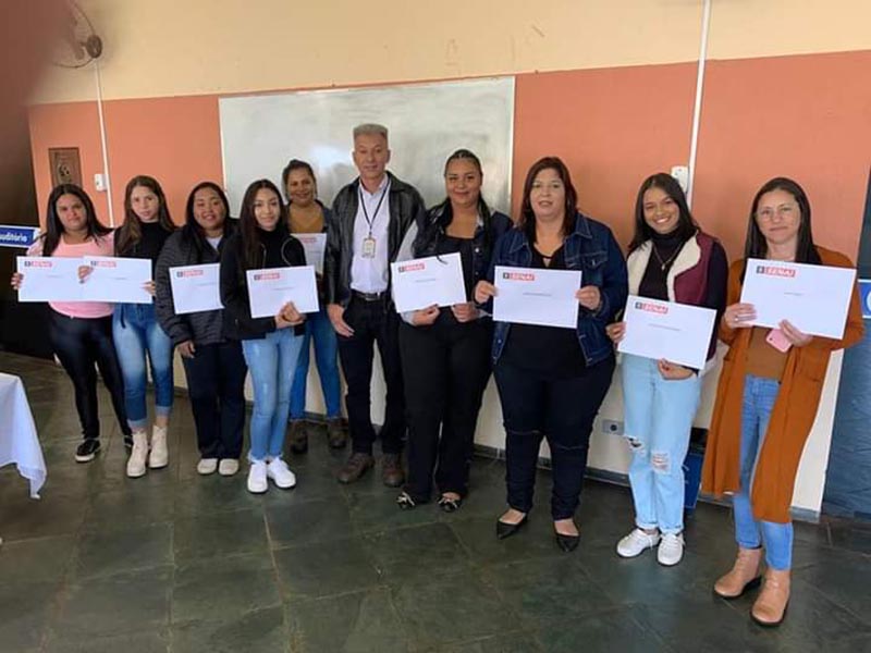 Alunos do curso de caldeireiro traçador recebem certificados