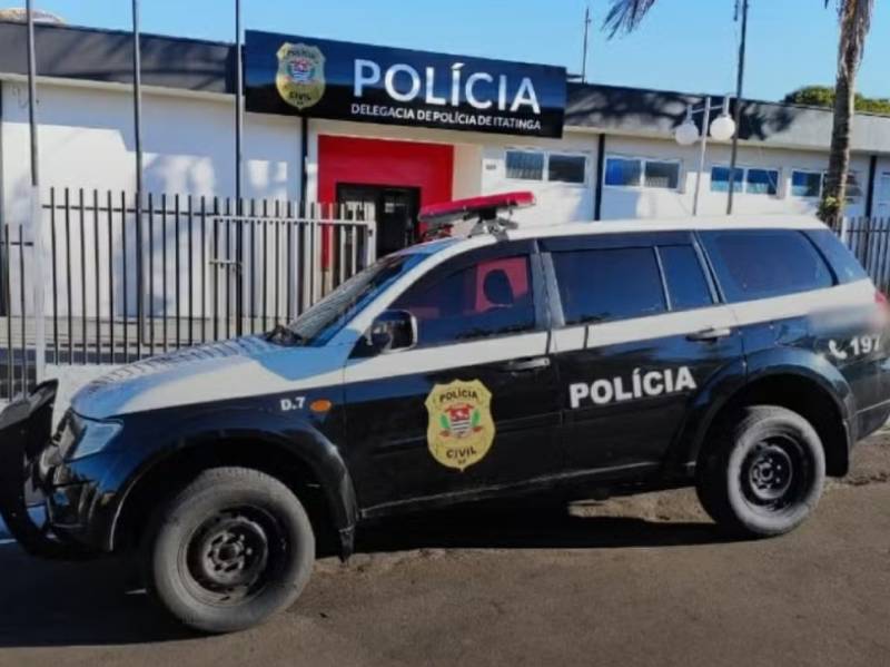 Homem é preso suspeito de quebrar a perna da mãe com socos e chutes no interior de SP