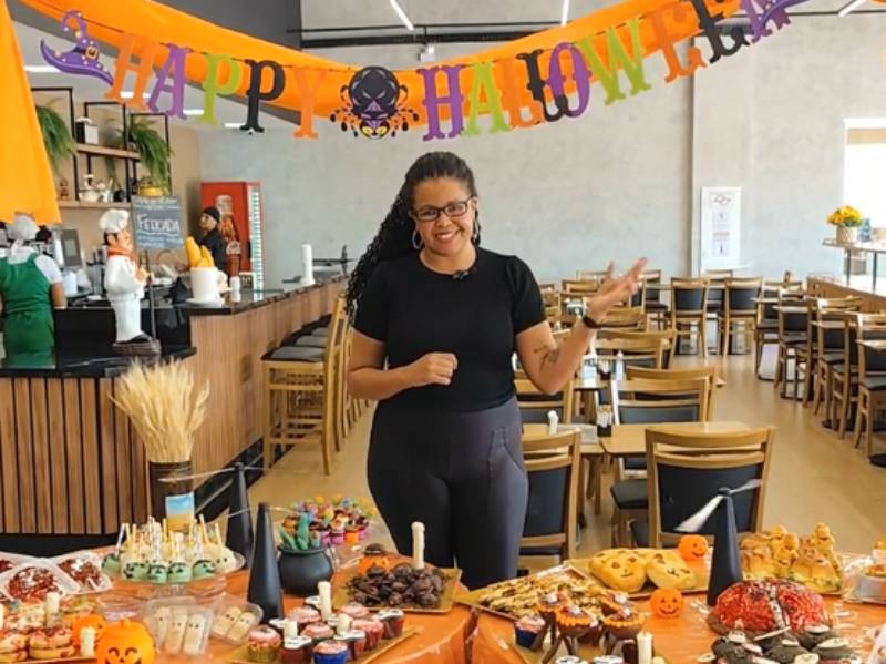 Começou o Halloween da Padaria São Marcos