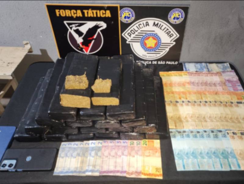 Equipes da Força Tática de Assis apreendem cerca de 16kg de droga em operação