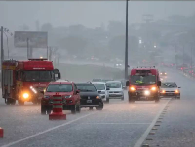 Sul e Sudeste terão dia de chuva, trovoadas e tempestades