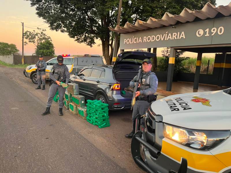 Polícia prende traficante e recupera veículo roubado após tentativa de fuga em Santa Cruz Rio Pardo