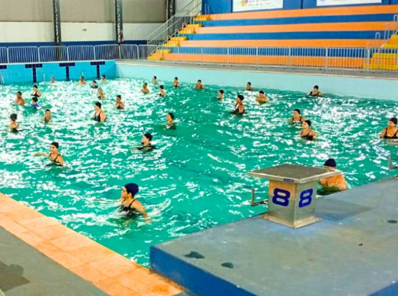 Piscina Municipal tem inscrições abertas para vagas remanescentes de Natação e Hidroginástica