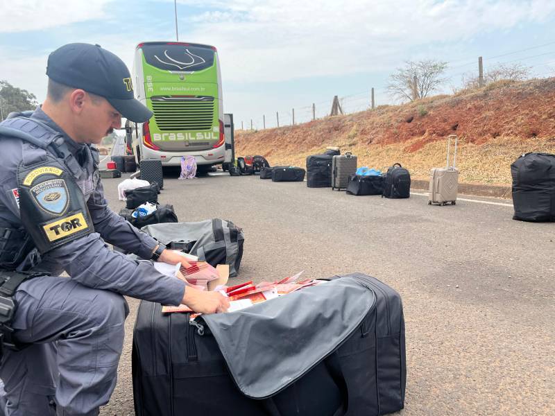 Polícia Rodoviária apreende mercadorias de descaminho em rodovia de Santa Cruz do Rio Pardo/SP