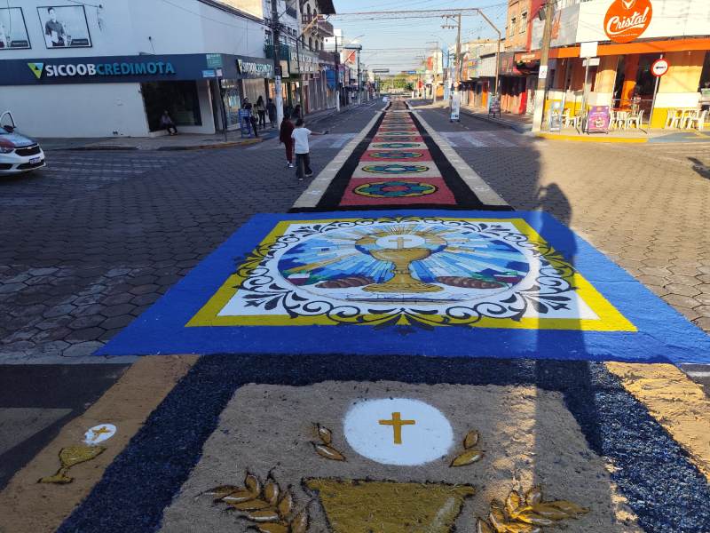 Celebração de Corpus Christi é marcada por fé e emoção em Paraguaçu Paulista