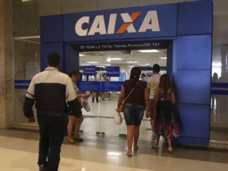 Caixa libera abono salarial para nascidos em julho e agosto