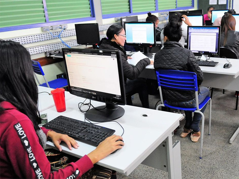 Mais de 80% dos alunos de licenciatura estão em cursos a distância