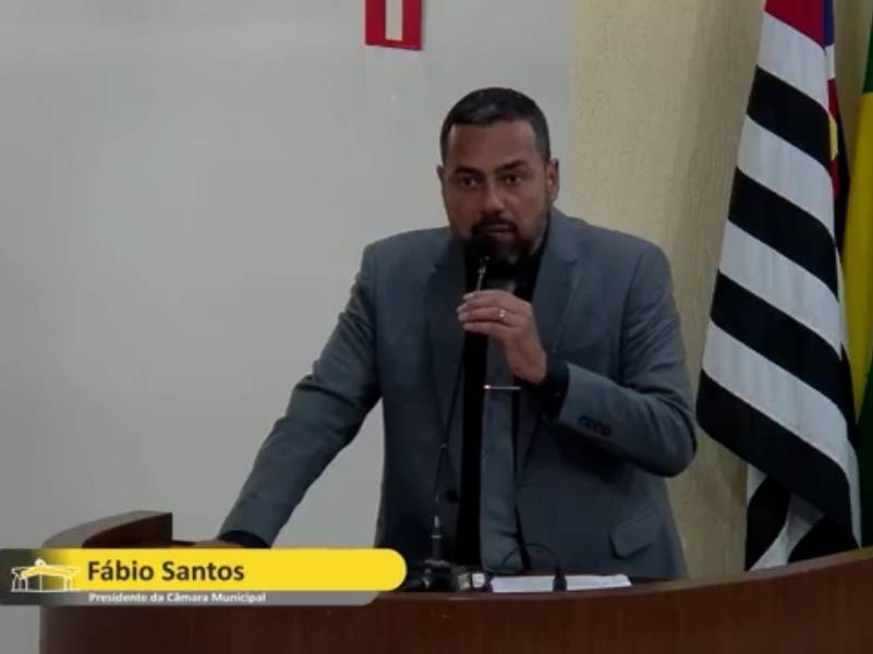 Vereador questiona prefeito sobre demanda por exames na saúde em Paraguaçu Paulista