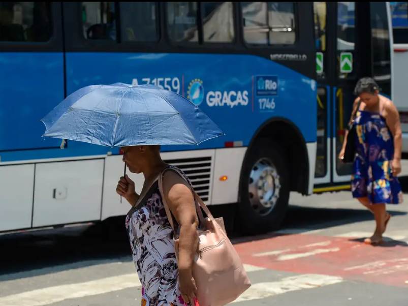 Calor pode aumentar risco de casos de AVC, alerta médico