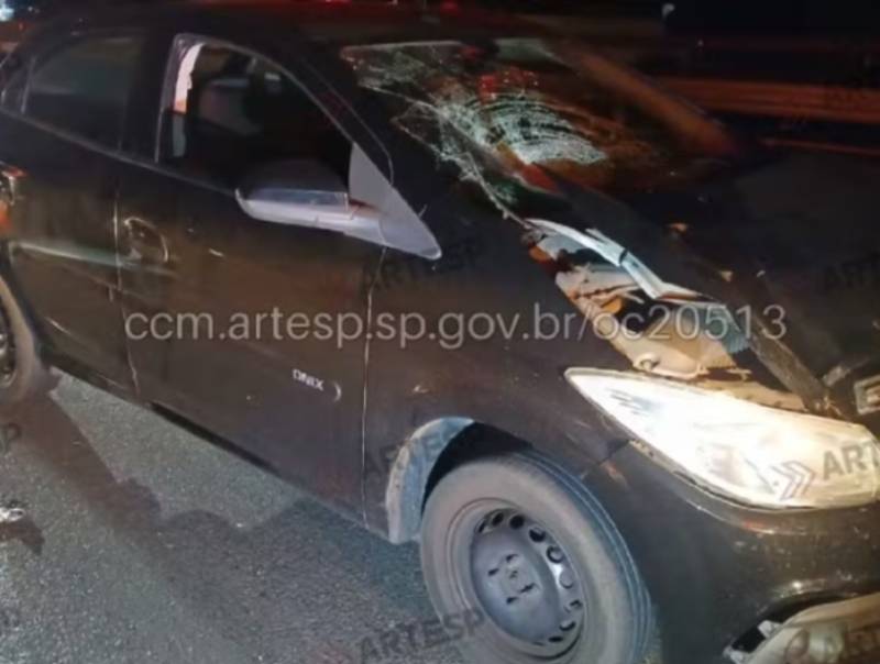 Pedestre morre após ser atropelada por carro ao tentar atravessar rodovia em Marília
