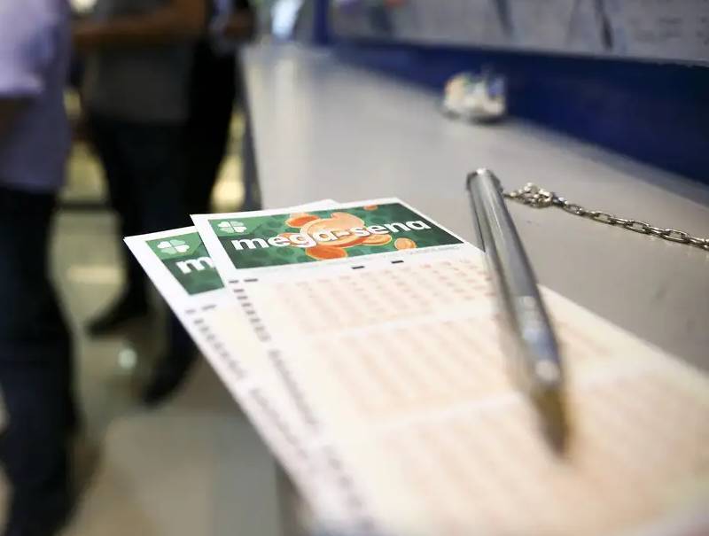 Mega-sena pode pagar prêmio de mais de R$ 100 milhões nesta quinta