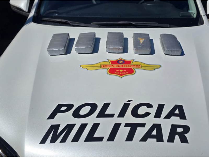 Polícia Rodoviária apreende mais de 5kg de pasta base de cocaína durante operação em Garça
