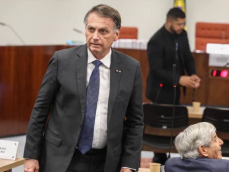 Prisão domiciliar: saiba o que Bolsonaro está proibido de fazer