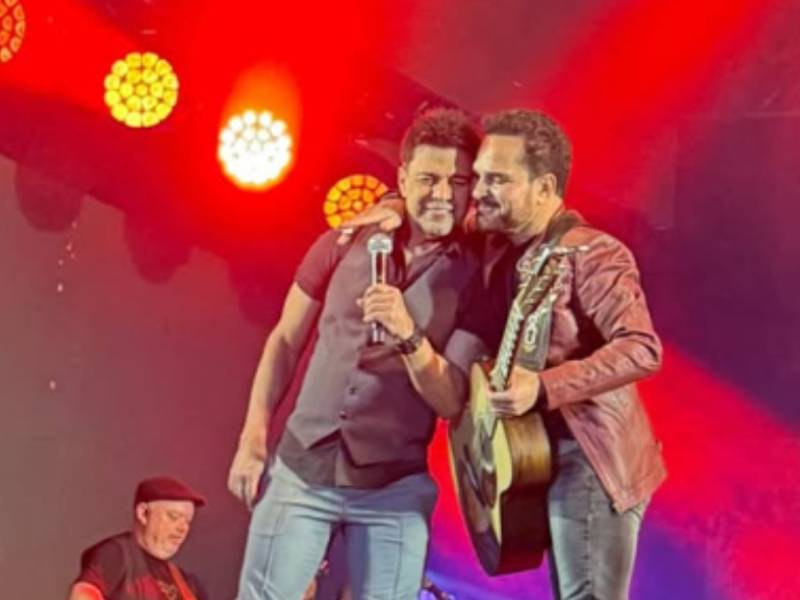 Zezé Di Camargo & Luciano fecham com chave de ouro a 15ª Expo Paraguaçu